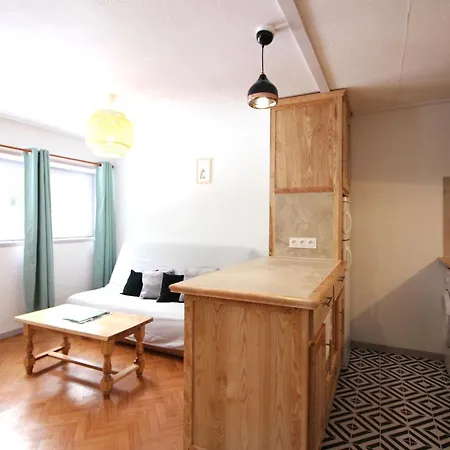 Bel Au Avec Balcon Et Parking - Fr-1-415-202 Mont-Dore