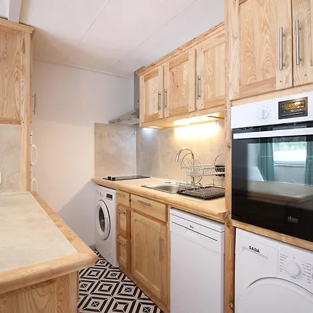 Lägenhet Bel Au Avec Balcon Et Parking - Fr-1-415-202 Mont-Dore